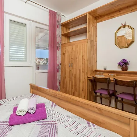 Apartament Awesome In With Wifi