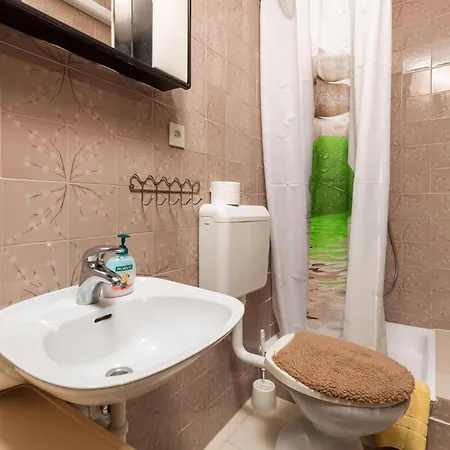 Apartament Awesome In With Wifi Supetarska Draga